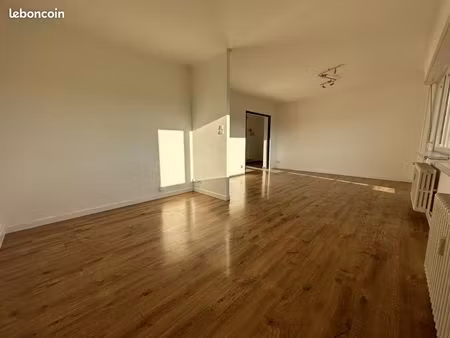 appartement 5 pièces 90 m²