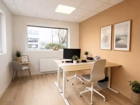 bureau privatif 18 m² - lys-lez-lannoy / leers