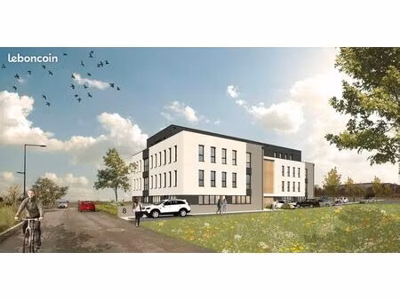 bureau 23m² 650 ttc