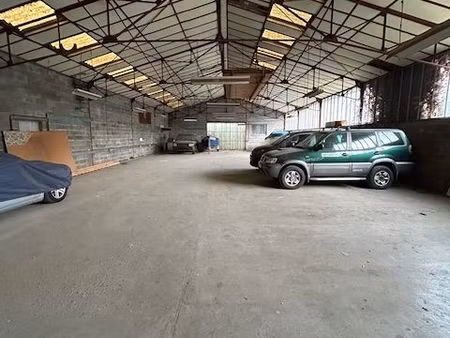 a vendre local 1000m2