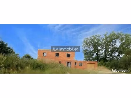 maison 7 pièces 260 m²