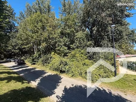 terrain 4910 m² la neuville roy