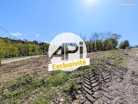 terrain 570 m² saint maurice l exil