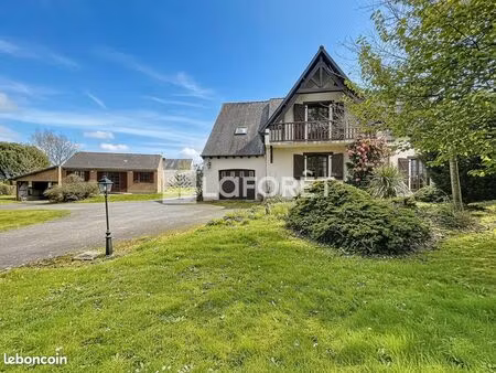 maison 5 pièces 205 m²