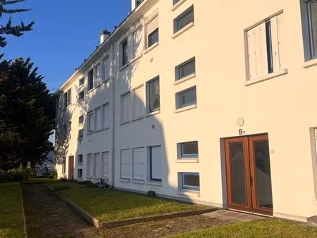 grand studio 38 m2 / poss garage