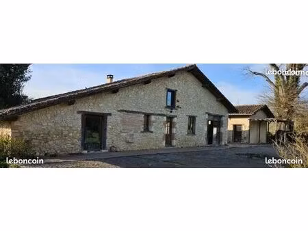 charmante propriété de 200 m² au cœur d'un hectare  avec possibilité d'hectares supplément