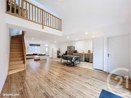 maison 5 pièces 126 m²