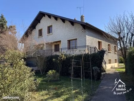 maison 6 pièces 124 m²