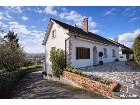 pavillon 6 pièces 165 m²