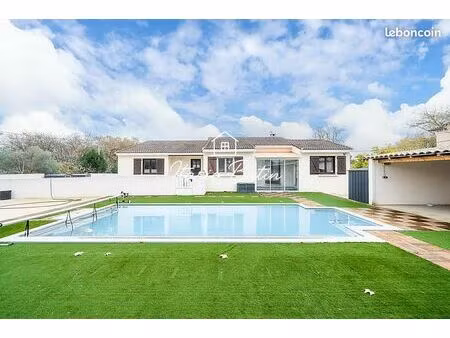 villa 6 pièces 145 m²