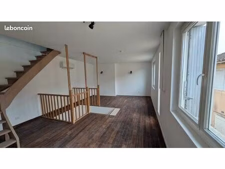 maison de ville laroque des arcs