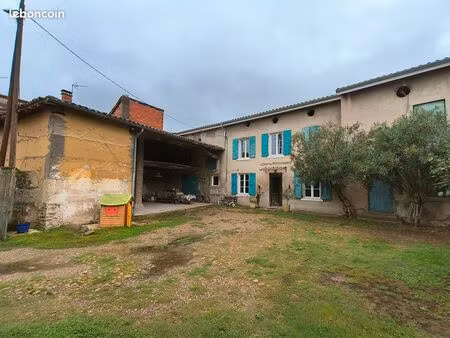 maison 102 m² avec hangar ~200 m² et dépendances sur terrain 976 m² – sablons