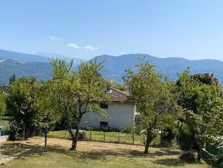 terrain constructible 475 m² – meylan – exposition sud – vue belledonne