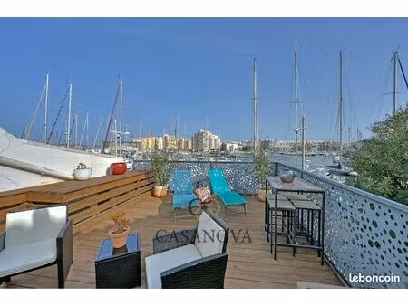 maison 7 pièces 256 m²