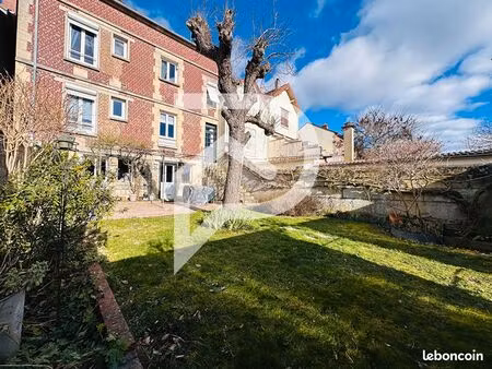 maison 7 pièces 150 m²