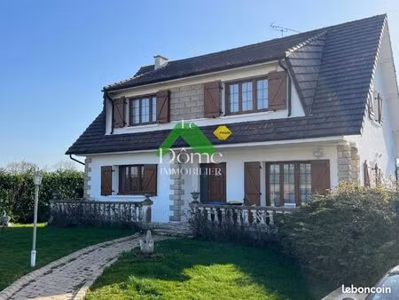 maison 7 pièces 145 m²