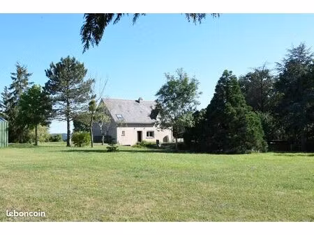 propriété 5 pièces 217 m²