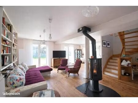 maison 6 pièces 146 m²