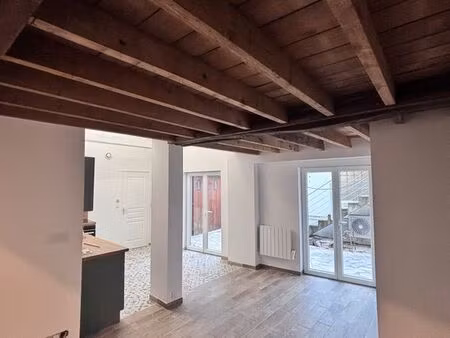 t2 moderne et neuf en hypercentre