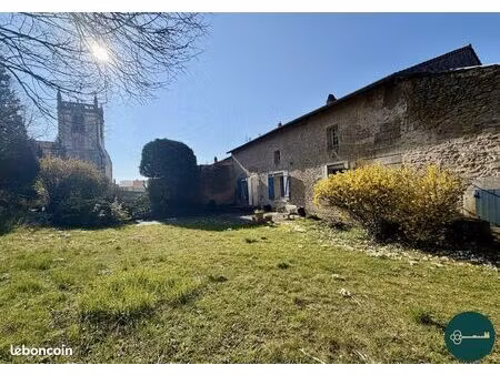 maison 7 pièces 217 m²