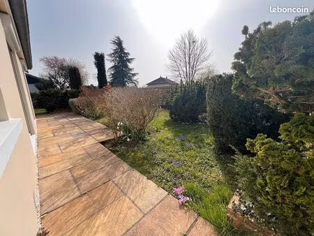 pavillon 5 pièces 95 m²