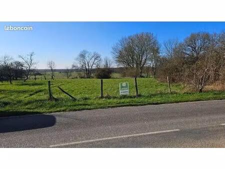 terrain 1380 m² drosnay