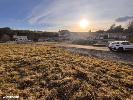 terrain 564 m² viricelles