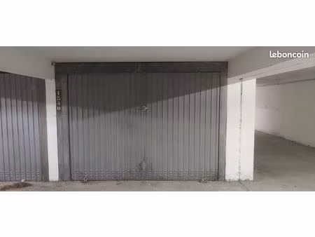 loue garage 13 m² hopitaux/facs