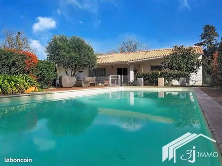 maison 7 pièces 200 m²
