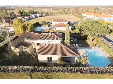 maison 6 pièces 186 m²