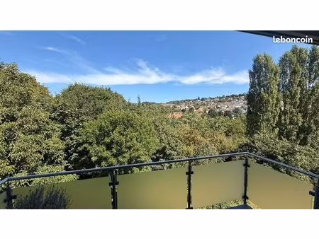 appartement 3 pièces - balcon avec vue dégagée