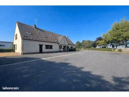 bâtiment entrepôt stockage tous commerces à novillers 10 min de chambly au bord de la nati