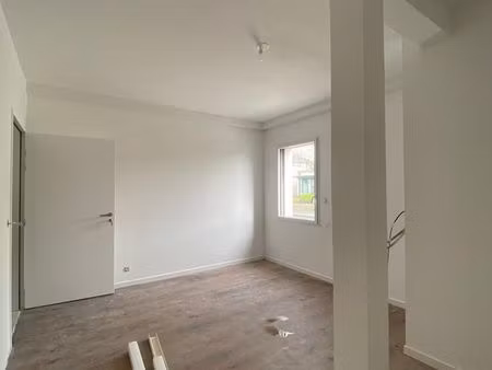 location local d'activité juigné sur loire