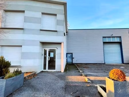 local d’activité avec locataire en place – opportunité d’investissement – chambly (60)