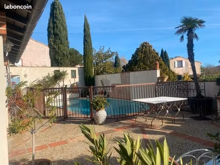 au calme sans vis a vis vue dégagée villa de caractère sous sol