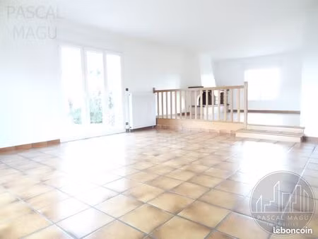 maison 8 pièces 227 m²