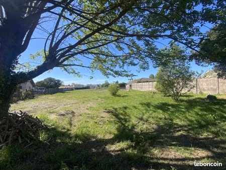 terrain 819 m² saint medard en jalles