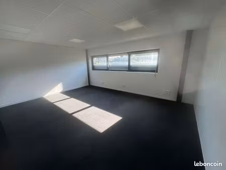 bureaux 29 m² saint barthelemy d anjou