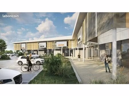 local commercial 1222 m² pleurtuit