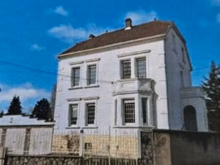 maison de maître avec 3 appartements