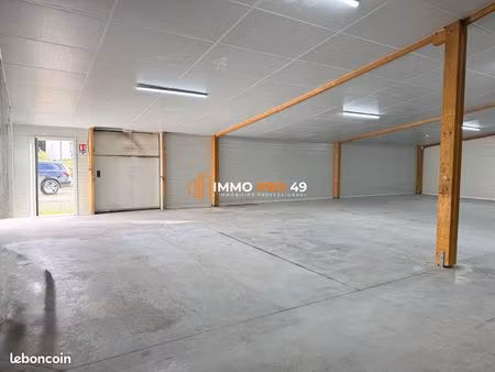 local 276 m² candé