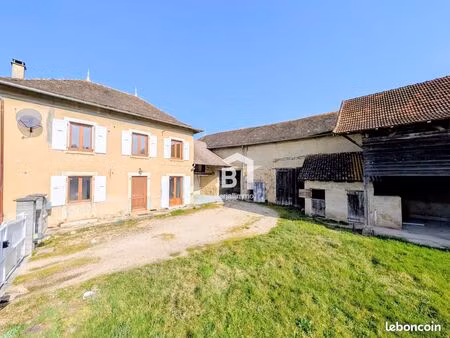 maison 7 pièces 132 m²