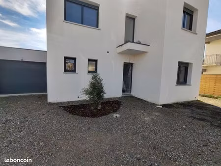 villa 6 pièces 125 m²