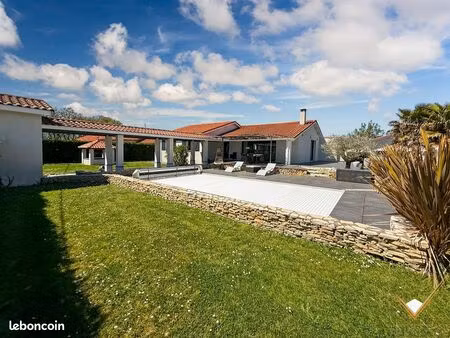 maison 5 pièces 160 m²