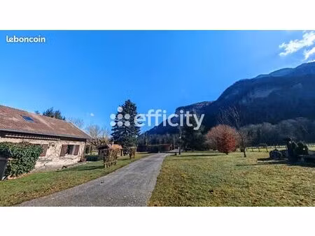 maison 5 pièces 162 m²