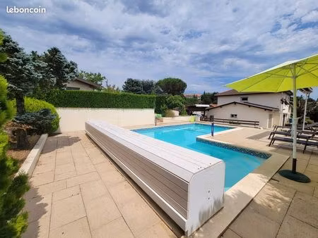 maison 7 pièces 143 m²