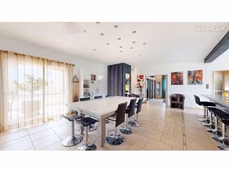 maison 7 pièces 133 m²