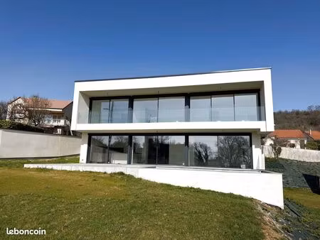 maison 5 pièces 160 m²