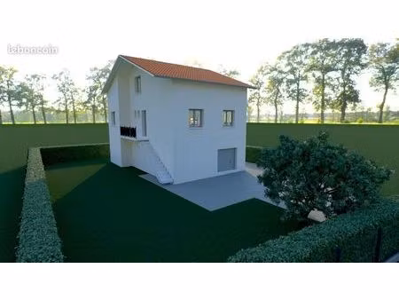 maison 6 pièces 138000 m²