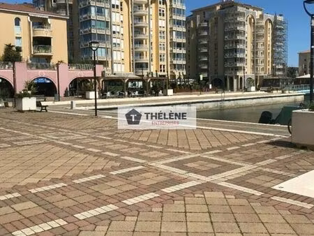 local commercial 28 m² lattes